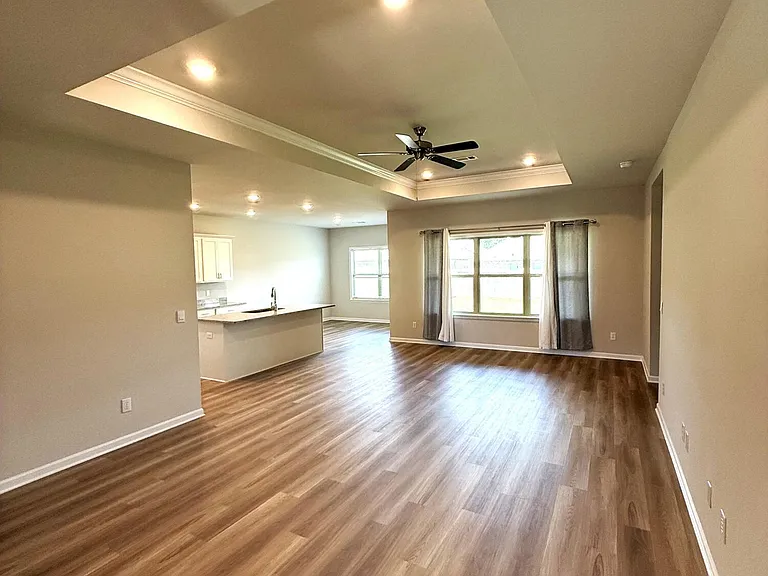 527 Vista Pointe Dr — Photo 6