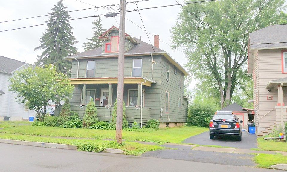 2nd image of 709 Winsor Ave