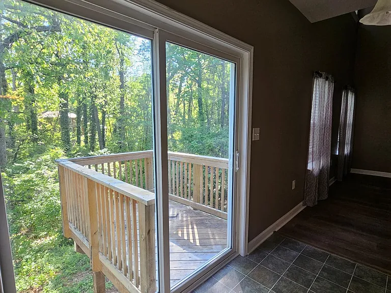 359 Doughton Ln — Photo 10