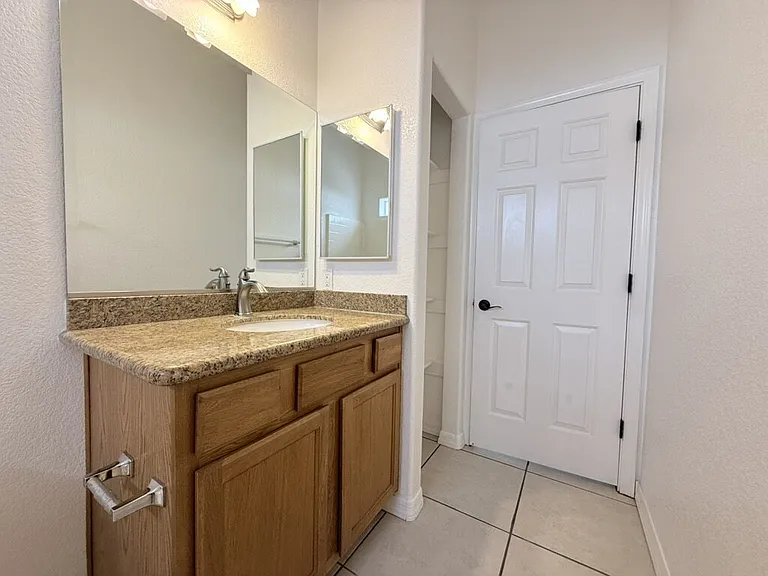 926 Stahlman Dr — Photo 17