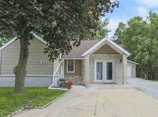 930 Midland St, Waterloo, IA 50703