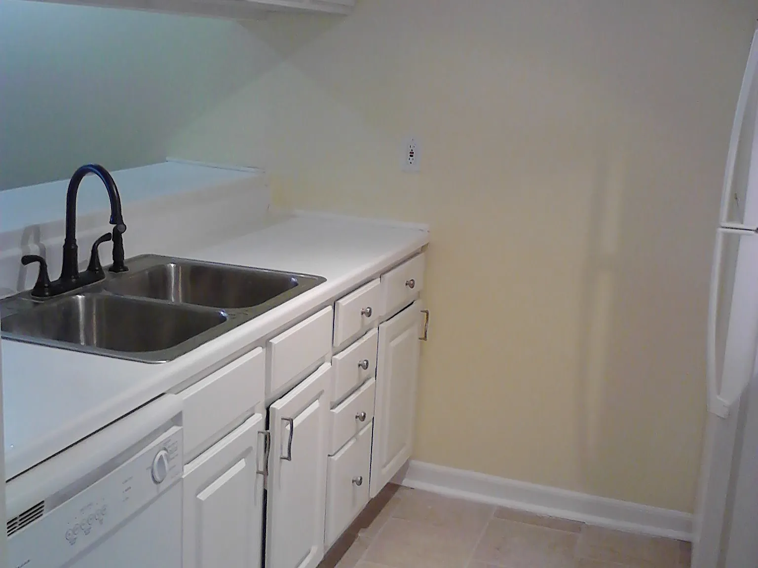 1925 Tall Oaks Dr — Photo 4