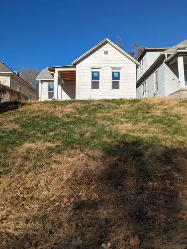 1618 Savannah Ave Photo 1