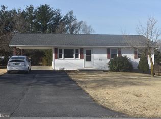 12 Moyer Ave, Luray, VA 22835