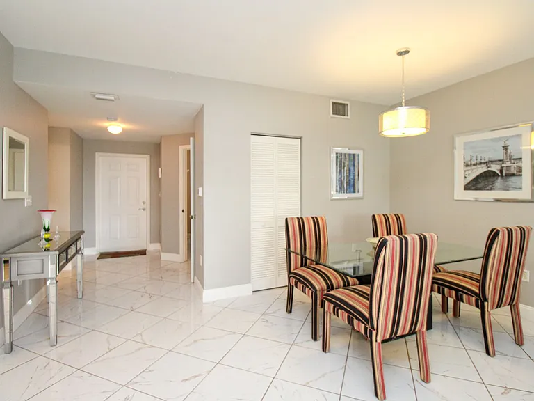 519 Roma Ct #3305 — Photo 27