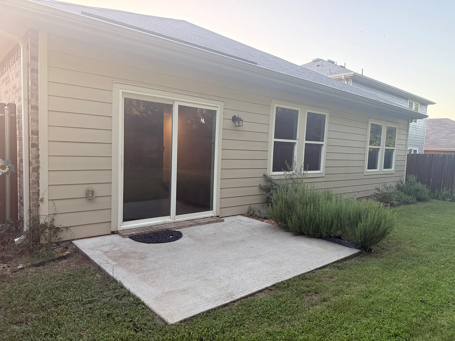 3 bed, 1635 sqft, $1,795 — Photo 2