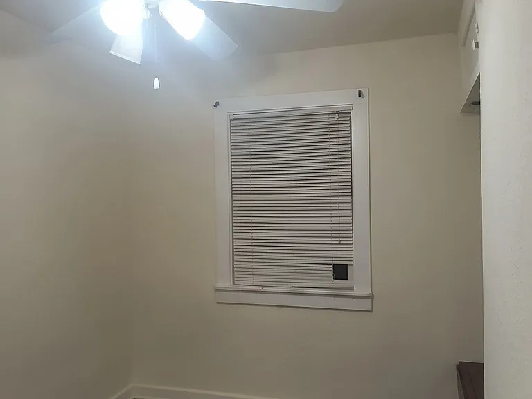 519 Grove St N #3 — Photo 17