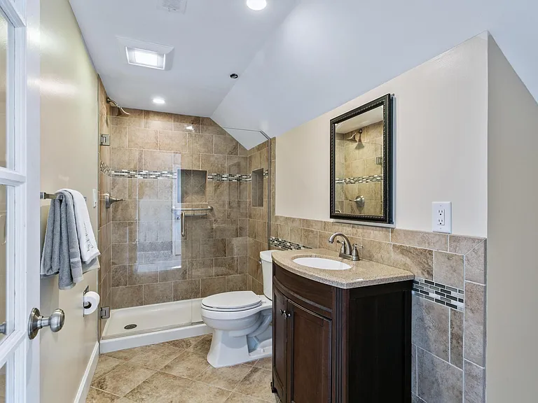 master bathroom for second floor master bedroom