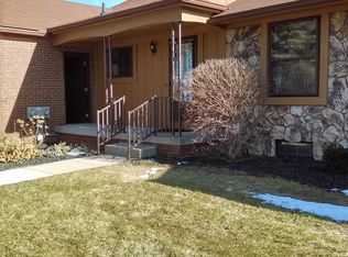 11908 Lexington Dr, South Lyon, MI 48178