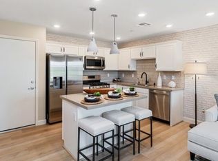 907 Watford Pl, Henderson, NV 89011