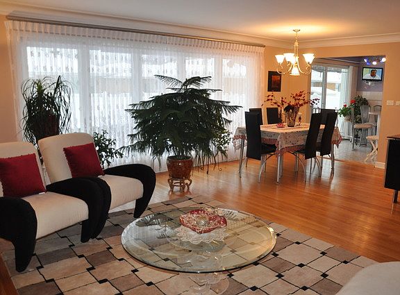 5th image of 8457 W Sunnyside Ave #1
