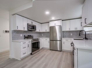 226 N Citrus Ave #B, Vista, CA 92084