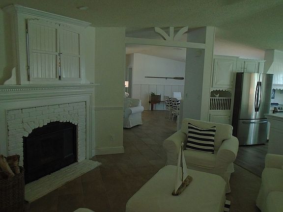 wood burning fireplace -WoW!