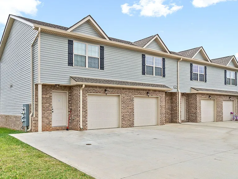 1997 Keeper Ct — Photo 1
