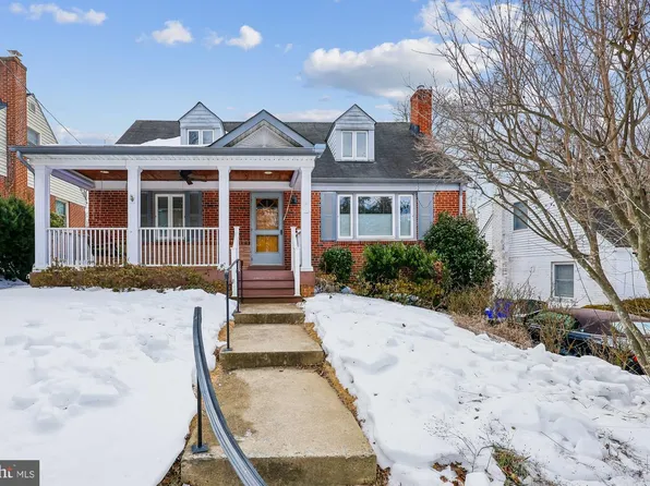 4212 Matthews Ln, Kensington, MD 20895