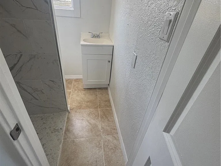690 N Perris Blvd #C — Photo 6