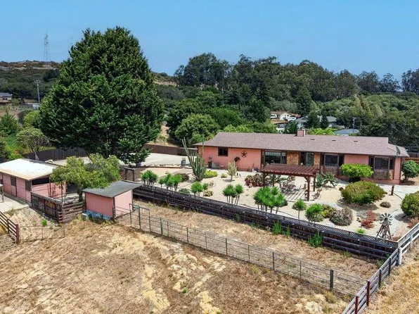 9604 Martin Ln, Salinas, CA 93907