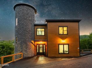 1257 Bavarian Way, Gatlinburg, TN 37738