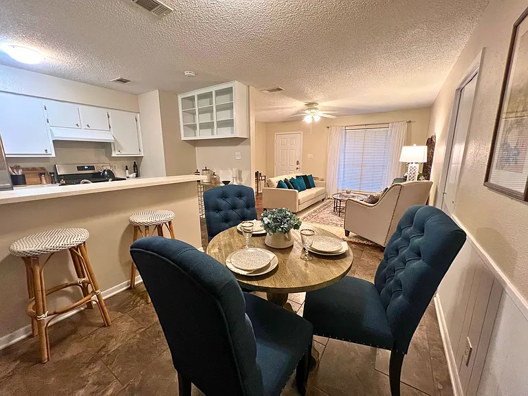 Dining Room / Kitchen