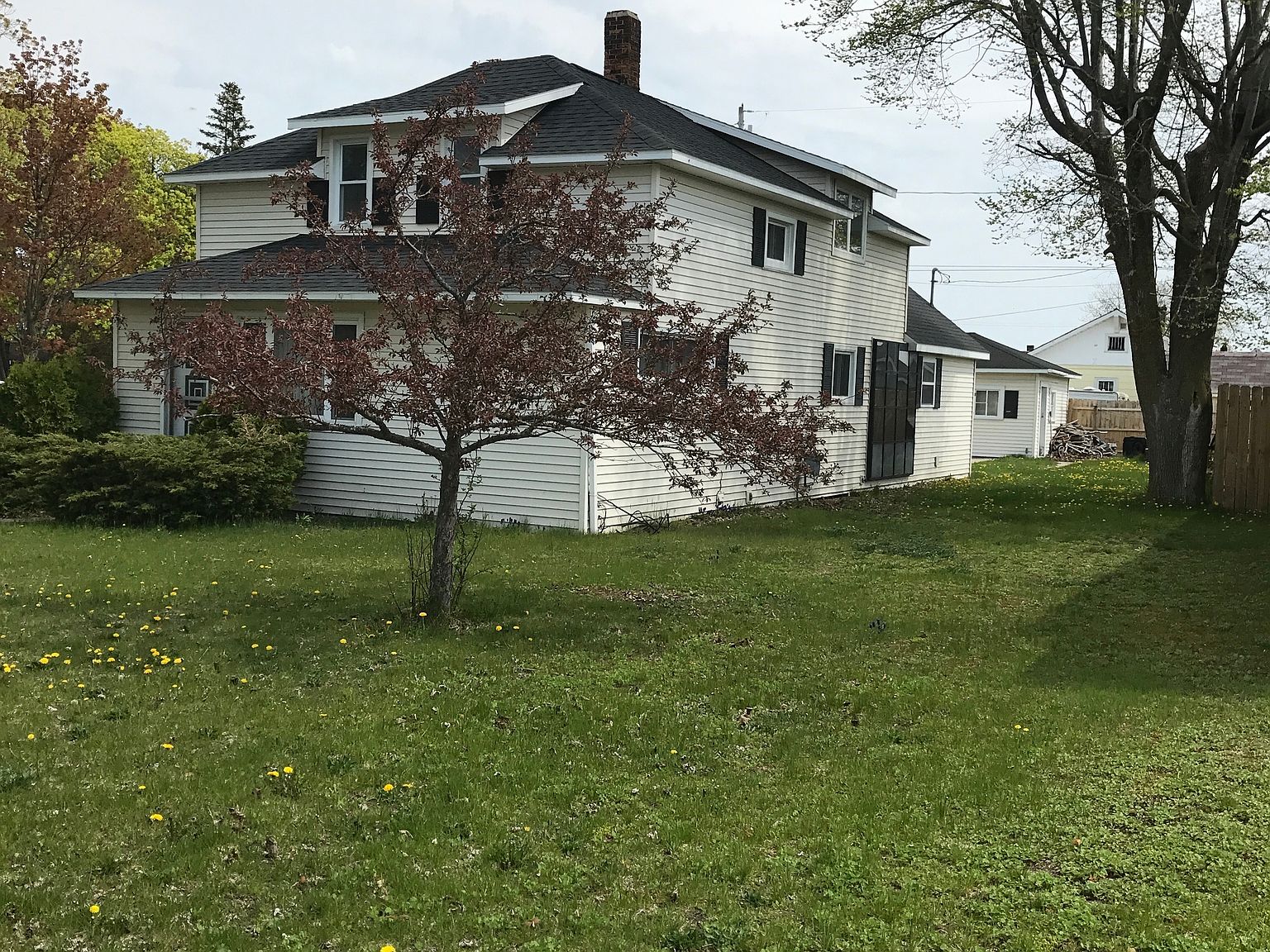 156 S 5th St, Rogers City, MI 49779 Zillow