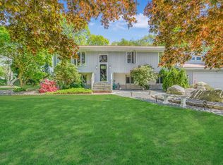 52 Charlene Dr, Somerset, MA 02726