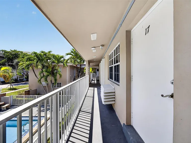 6565 Santona St #B17 — Photo 26