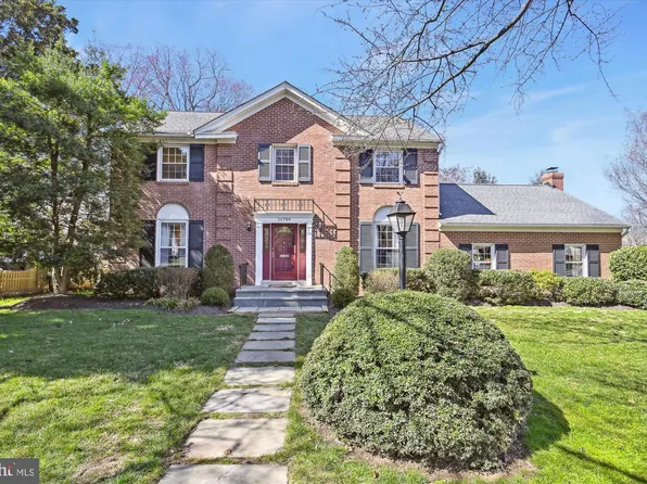 11704 Hitching Post Ln, Rockville, MD 20852