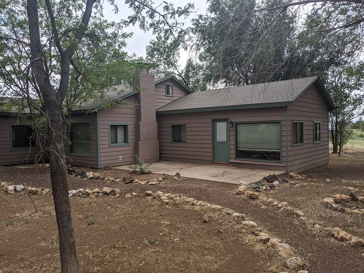 Building Photo - 9570 Carl Rd