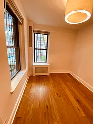Rented by Metropolis Real Estate of Manhattan