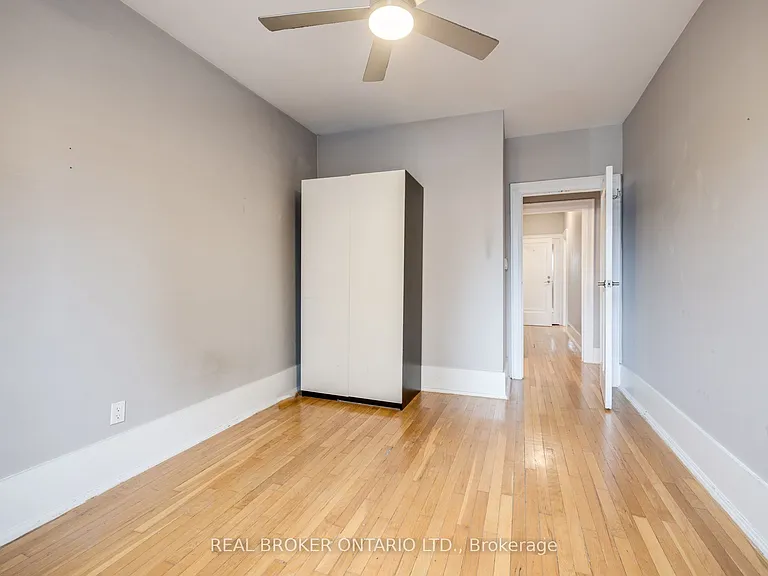 77 Isabella St #UPPER — Photo 16