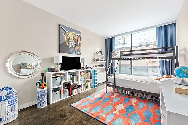 Rented by Compass | media 9