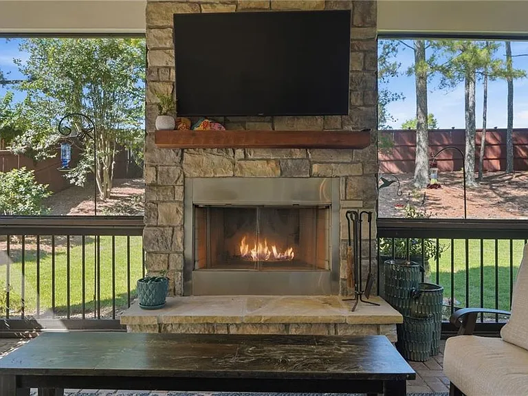1737 Kinsmon Cv — Photo 49