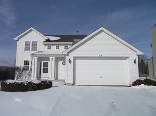 64 Old Farm Ct, Lindenhurst, IL
