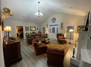 4282 Standing Rock Rd, Jamestown, TN 38556