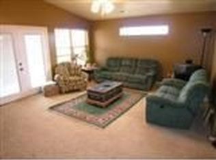 24 Holiday Loop, Tijeras, NM 87059