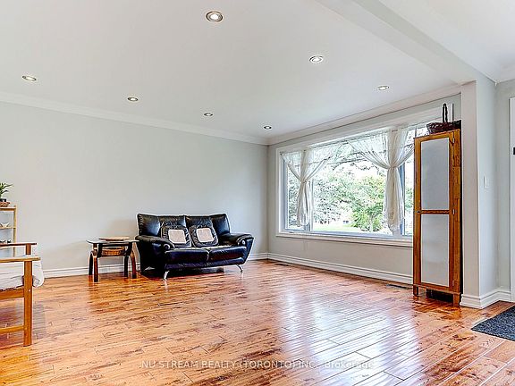 5th image of 432 Crosby Ave
