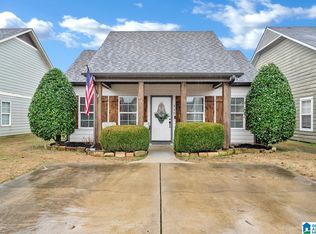 820 Hawthorn Ln, Odenville, AL 35120