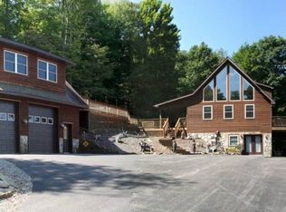 45 Robinwood Dr, Oakland, MD 21550
