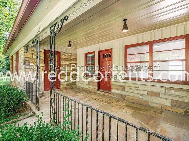 4701 Kessler Boulevard East Dr — Photo 30