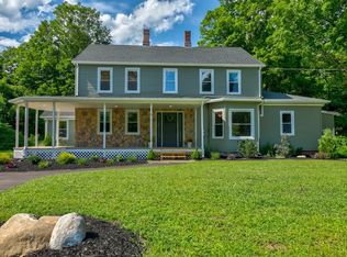 11 E Main St, Williamsburg, MA 01096