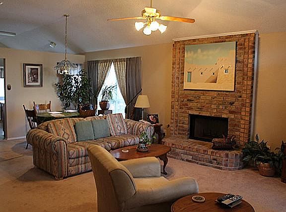 4th image of 3735 Oak Meadow Dr