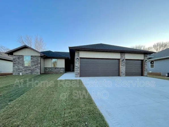 3904 W Linwood St, Springfield, MO 65807
