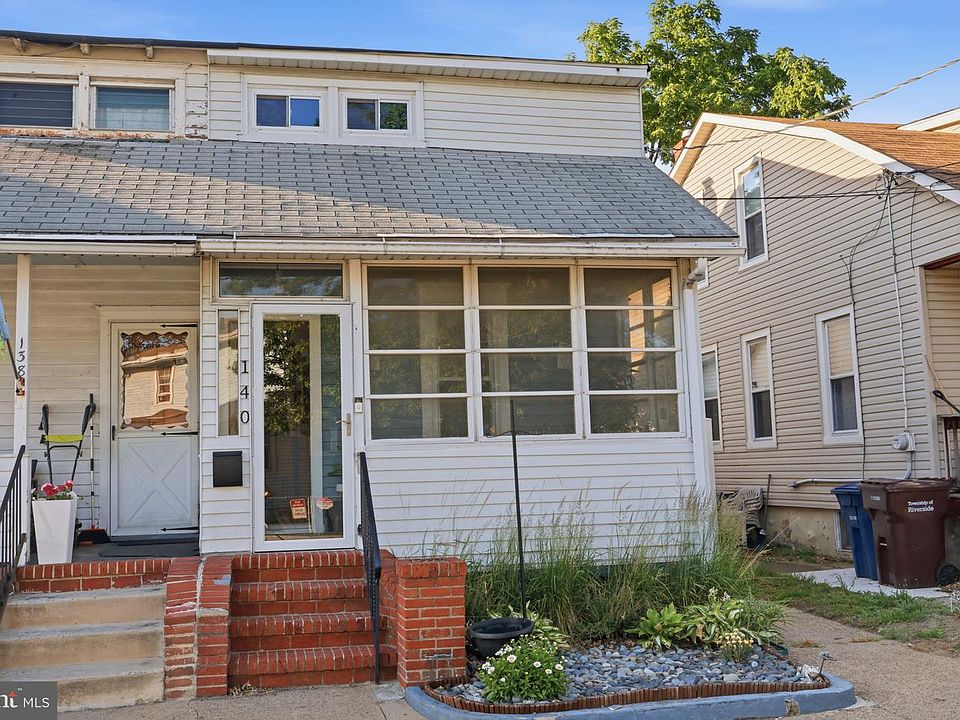1st image of 140 Paine St