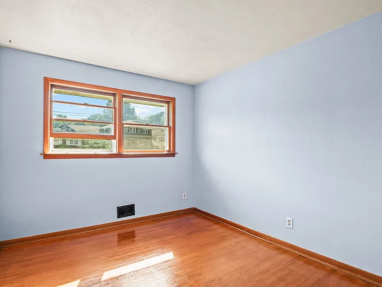 408 S Jensen Rd — Photo 13