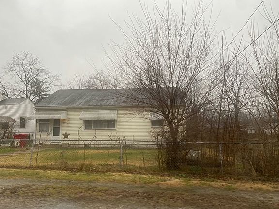 2nd image of 305 McLene Ave