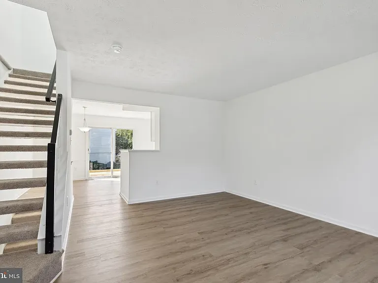19011 Partridge Wood Dr — Photo 4