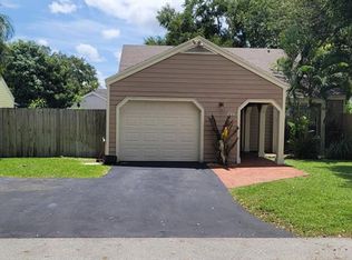 492 Sweet Wood Way, Wellington, FL 33414