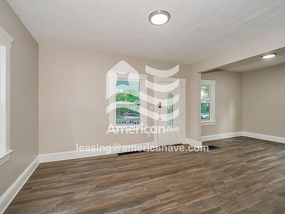 2-Living Room
