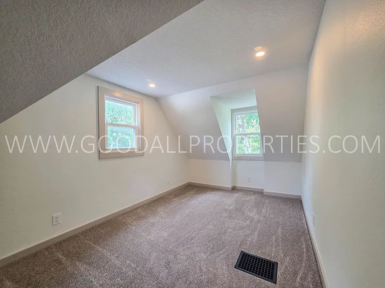 32357 Homestead Cir — Photo 16