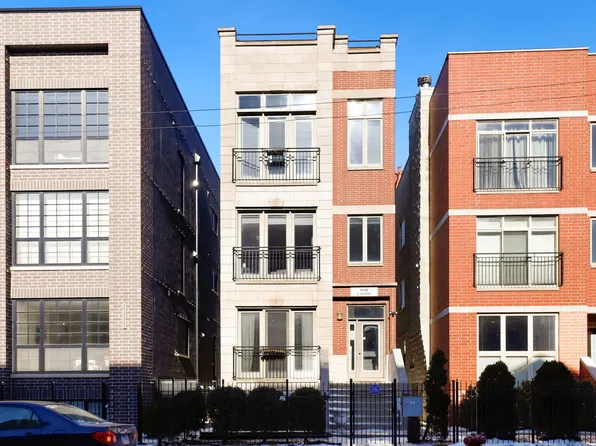 1930 W Belmont Ave #2, Chicago, IL 60657